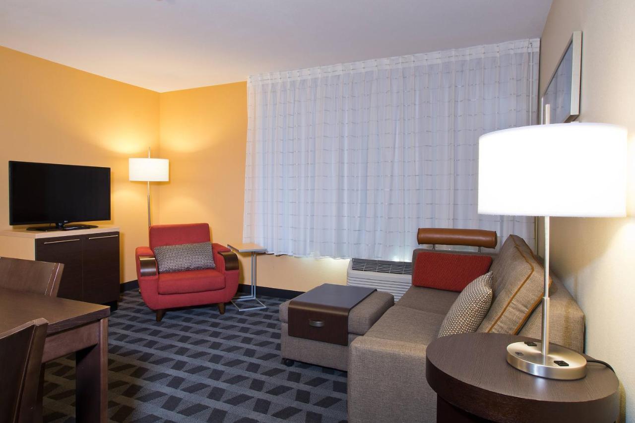 Towneplace Suites By Marriott Dodge City Extérieur photo