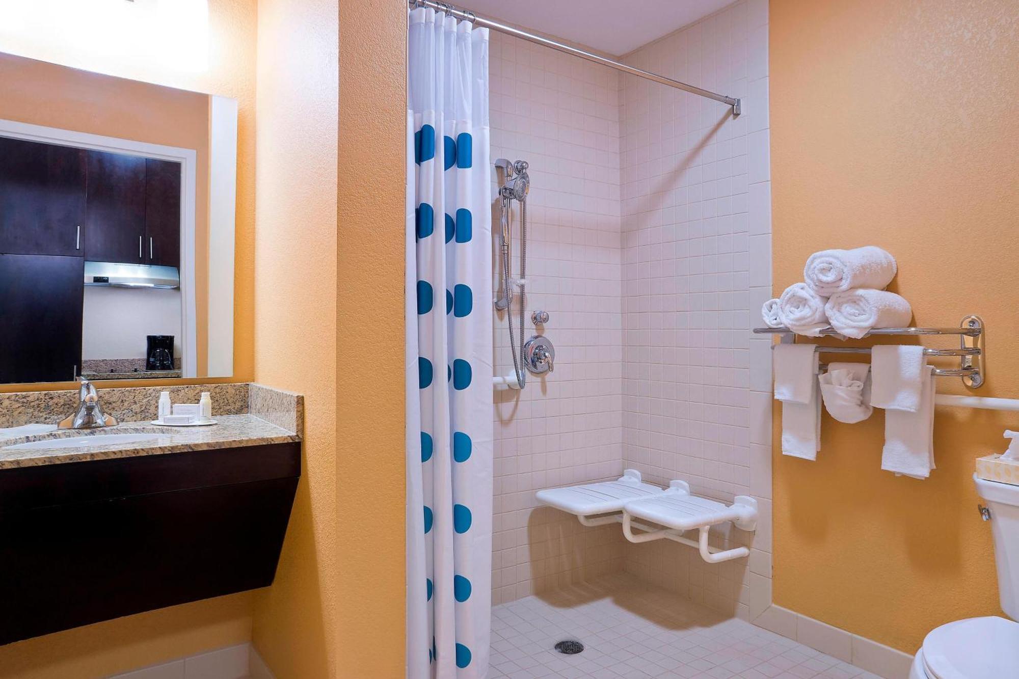Towneplace Suites By Marriott Dodge City Extérieur photo