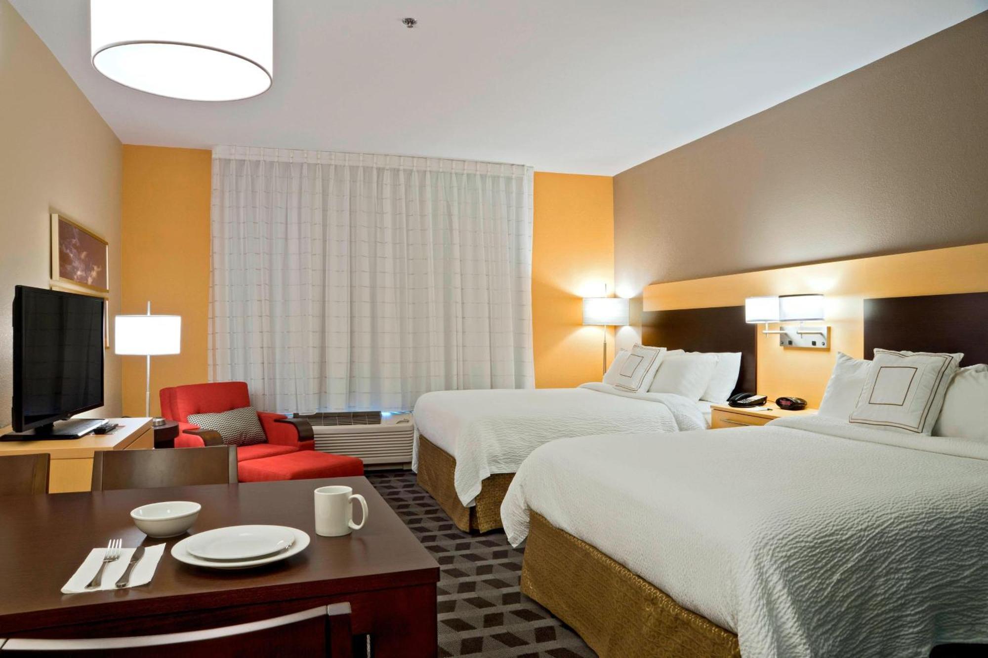 Towneplace Suites By Marriott Dodge City Extérieur photo