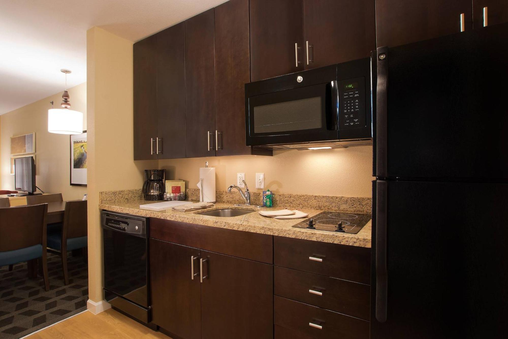 Towneplace Suites By Marriott Dodge City Extérieur photo